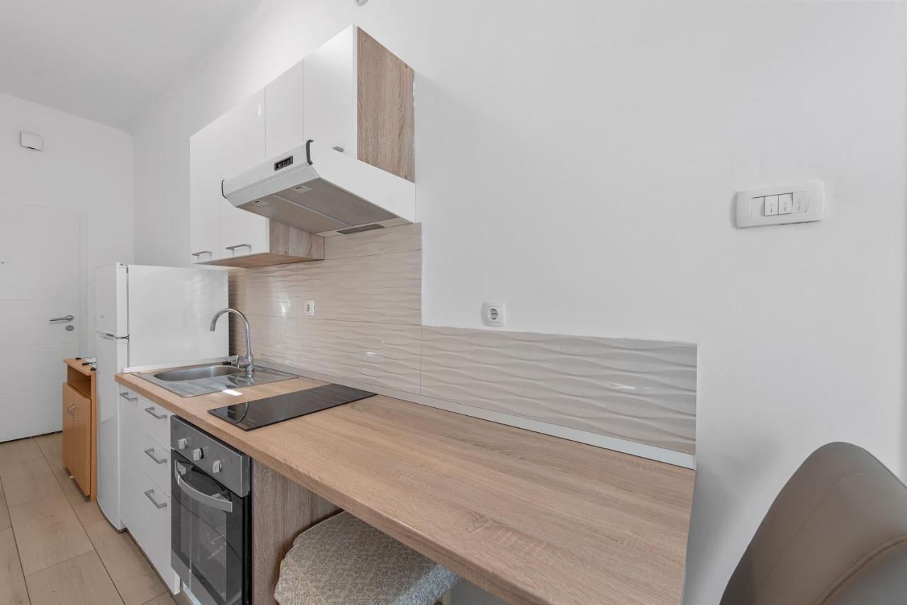 Little Flower City Studio 5 - Rijeka Rent Exterior foto